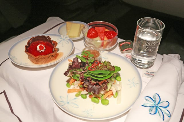 Chicken salad with fresh greens on Air Tahiti Nui airlines cold light dinner | boraboraphotos.com